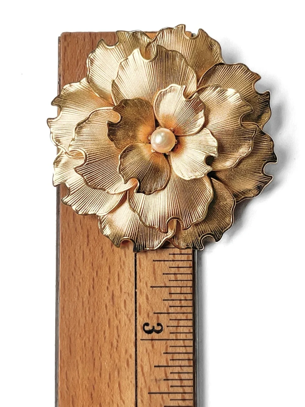 1950’s Genuine Pearl Ginkgo Petal Leaf Brooch Soft Satin Gold Tone Vintage